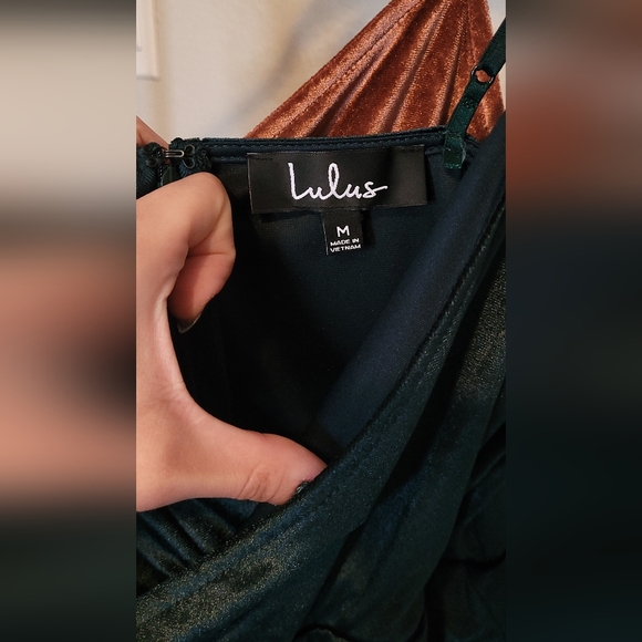 Lulu's Dark Green Velvet Wrap Spaghetti Strap Midi Dress Women's Medium - Picture 4 of 6